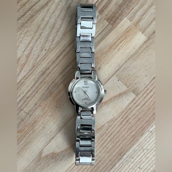 Armitron Ladies Watch Now Model Stainless Bracelet, Case, and Round Dial - Picture 5 of 11